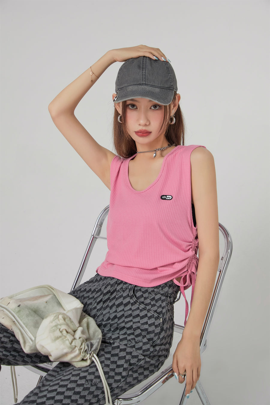 CHUU V-Neck Side Shirring Sleeveless Top