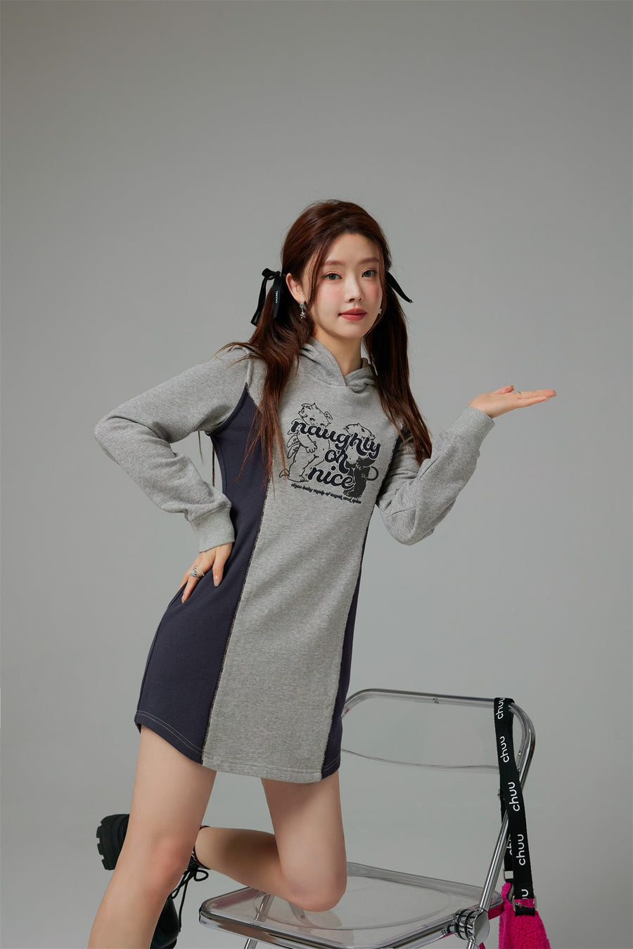 CHUU Show Me Off Hooded Dress