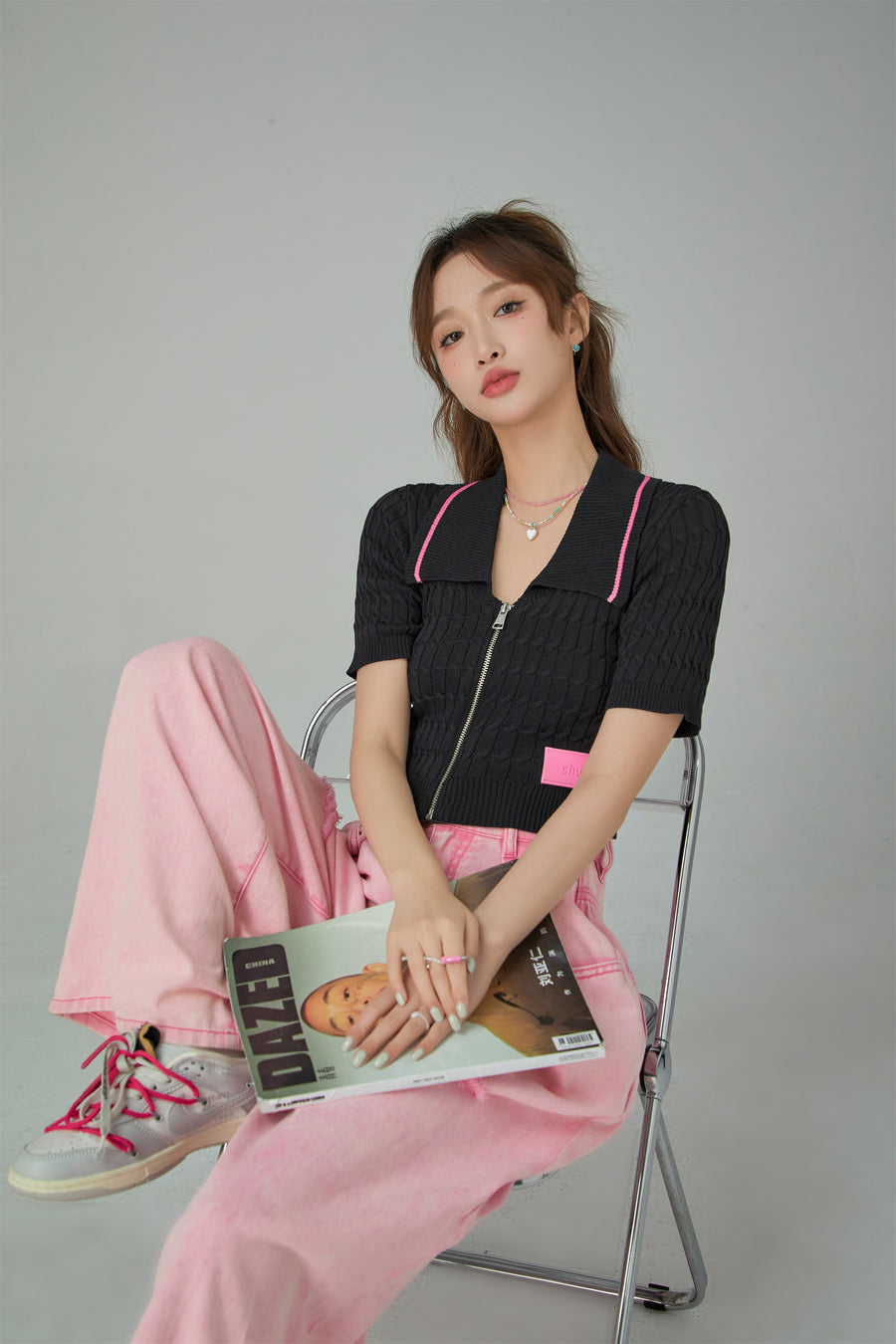 CHUU Zip-Up Cable Knit Crop Cardigan