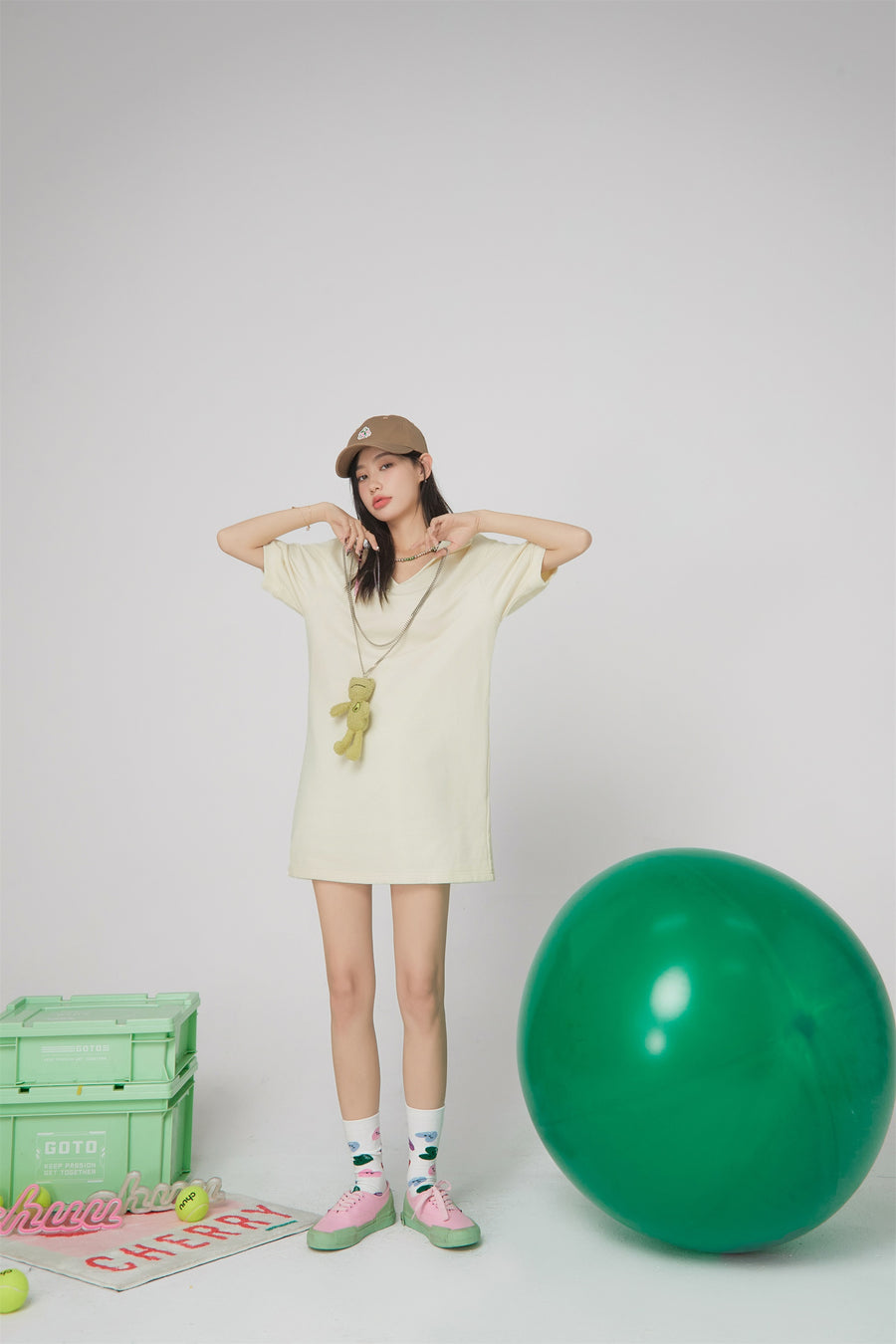 CHUU Heart Effect Cut Out Dress