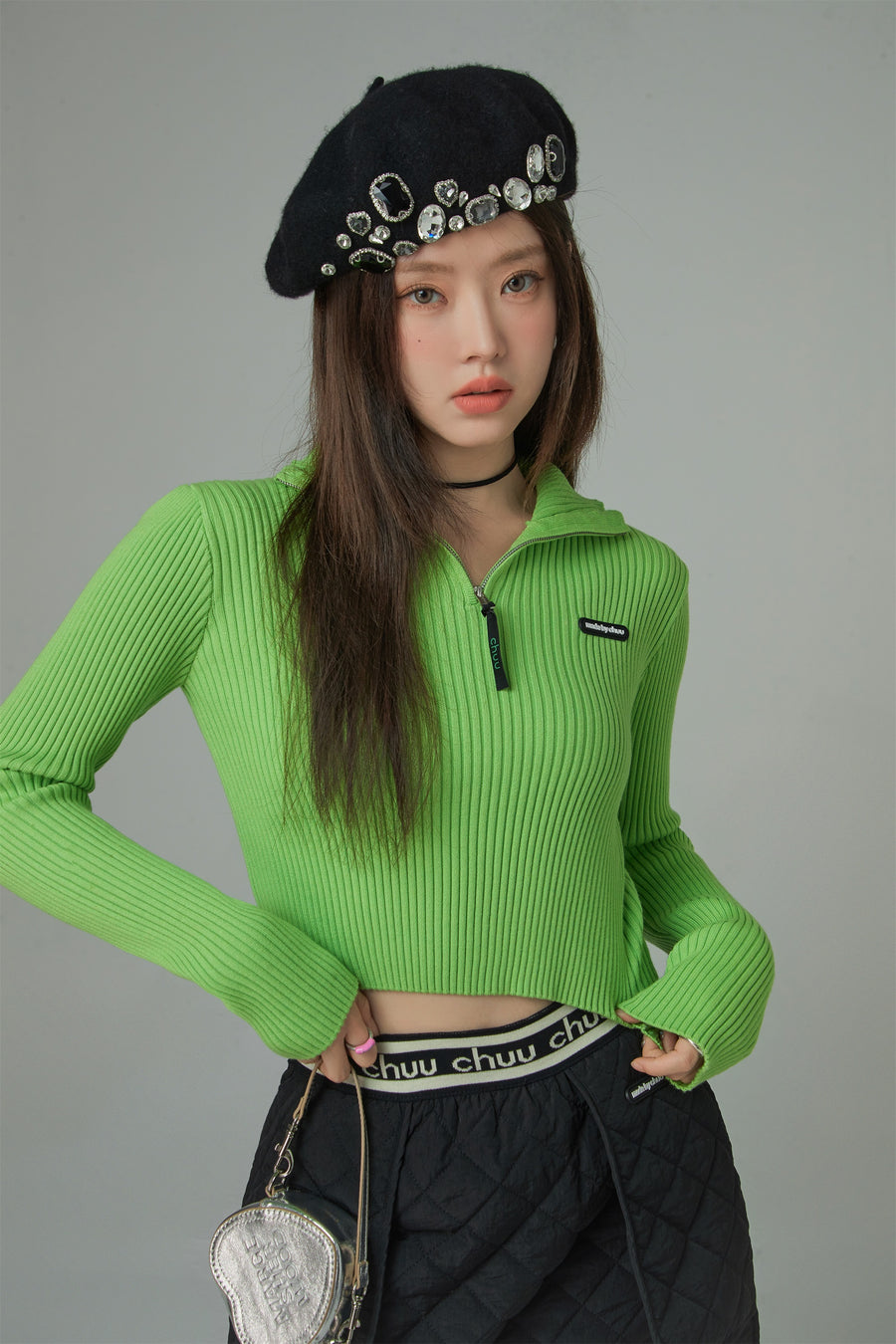 CHUU Memories Slit Half Zip-Up Cropped Knit Top