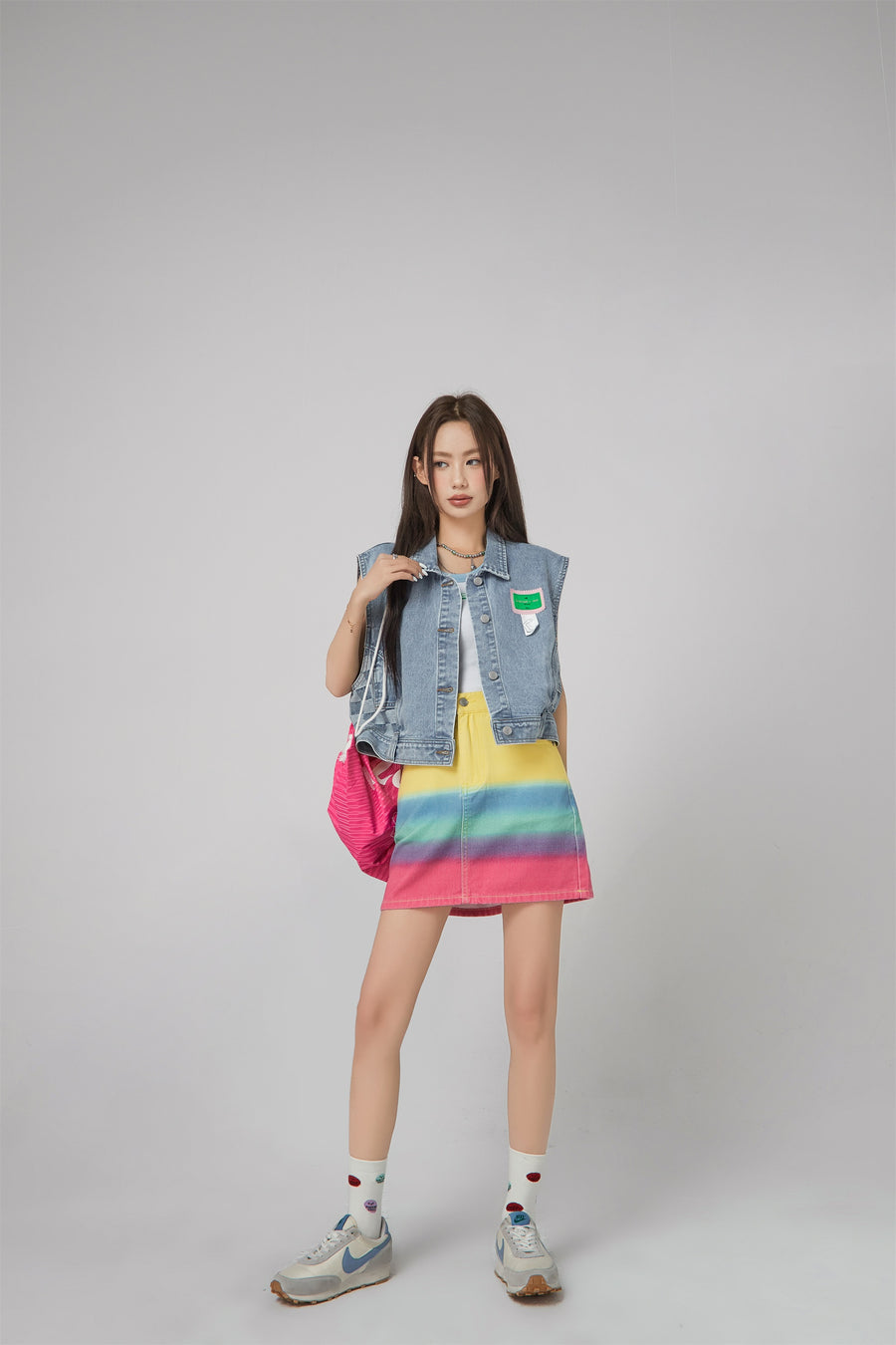 CHUU Color Matching Simple Logo Sleeveless Top