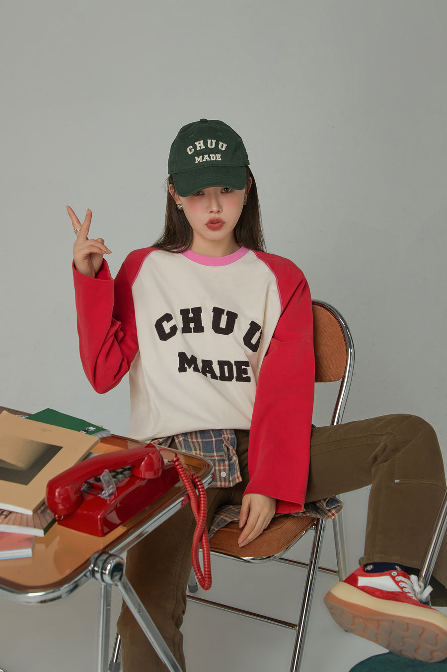 CHUU That Girl Raglan Round T-Shirt