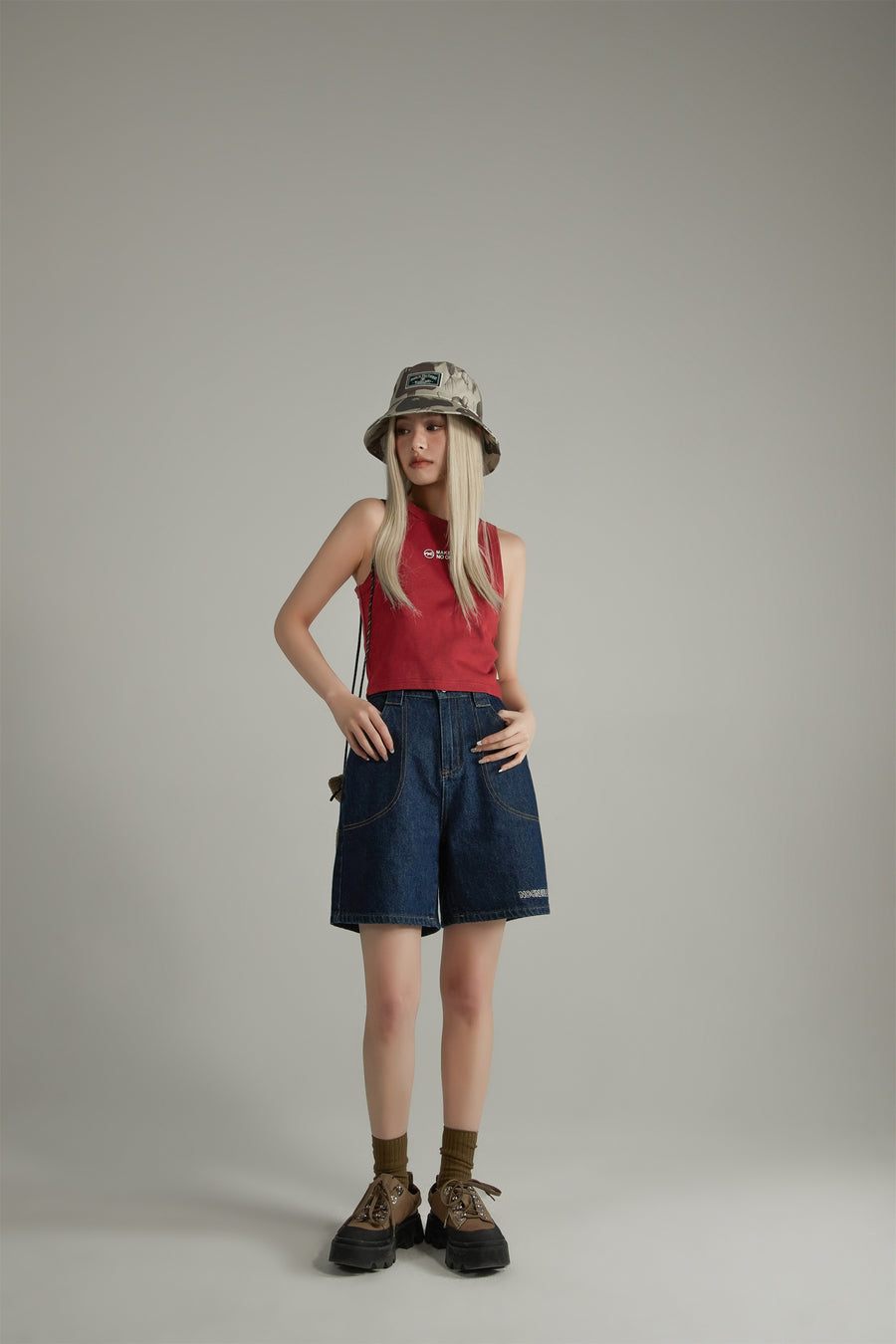 CHUU Make It Noe Color Slim Sleeveless Top