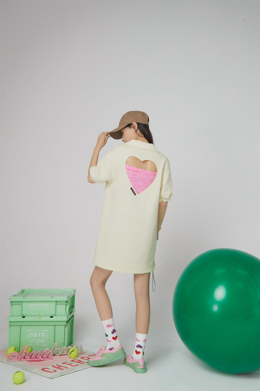 CHUU Heart Effect Cut Out Dress