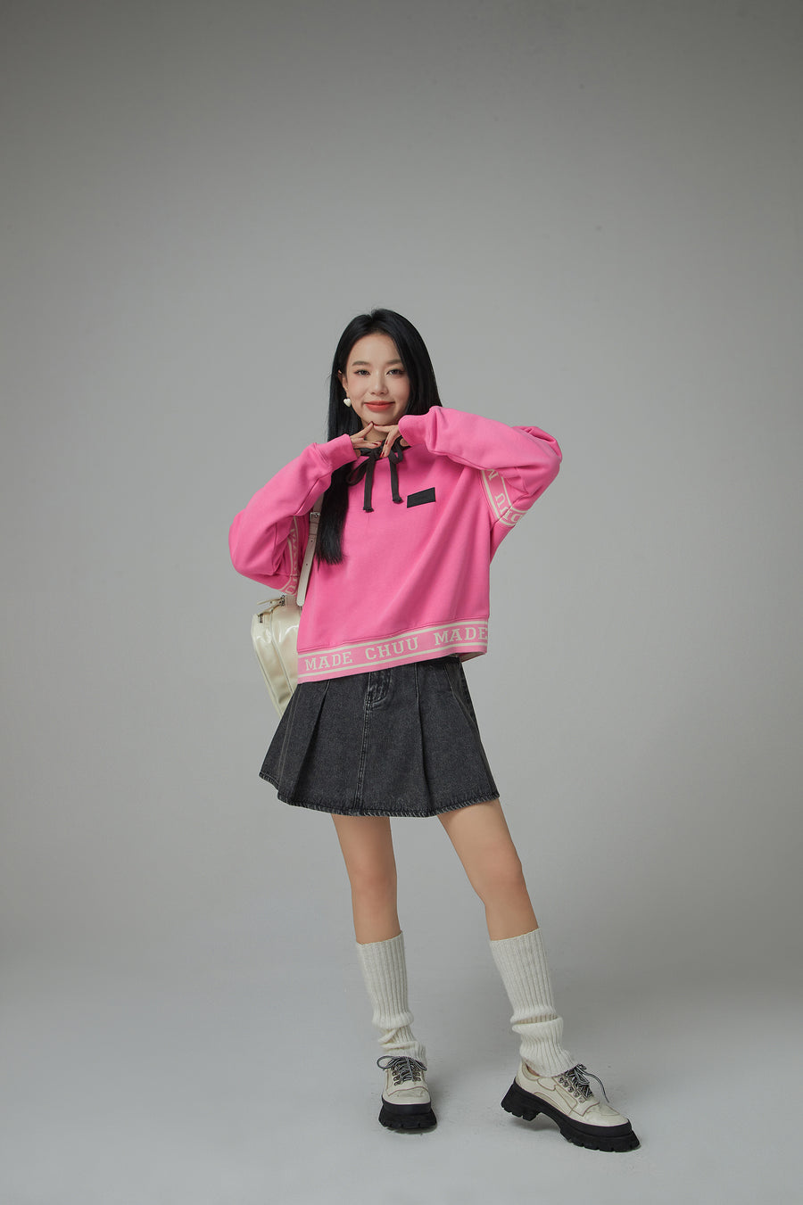 CHUU Solid Color Round Neck Sweatshirt