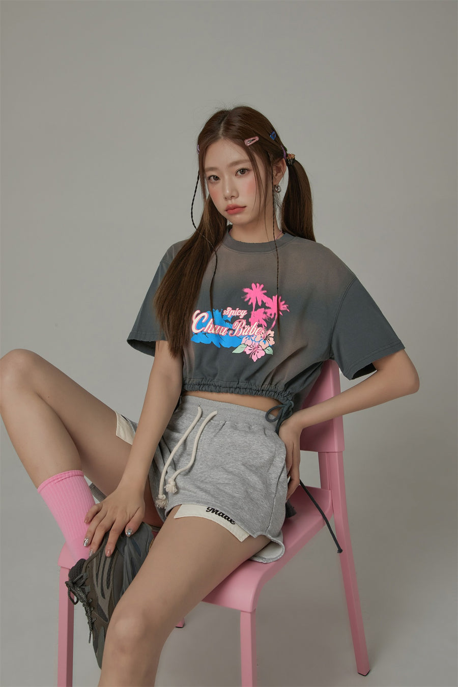 CHUU Chuu Babe Tropical Printed Design Strings Cropped T-Shirt