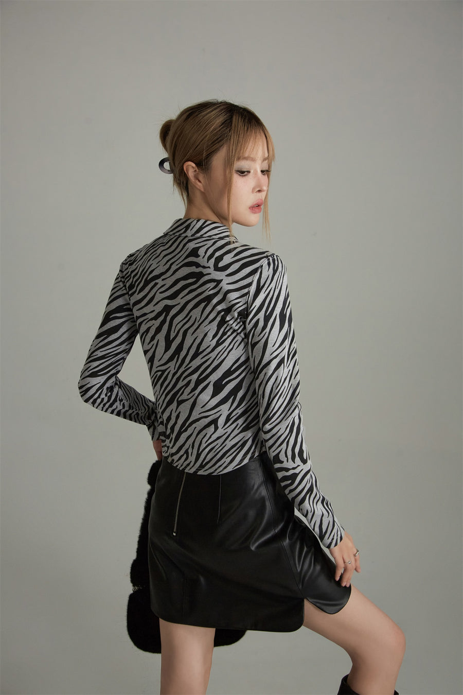 CHUU Zebra Long Sleeve Shirt