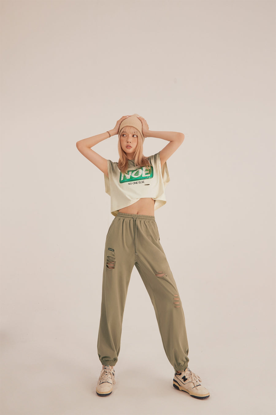 CHUU Ripped Damaged Jogger Pants