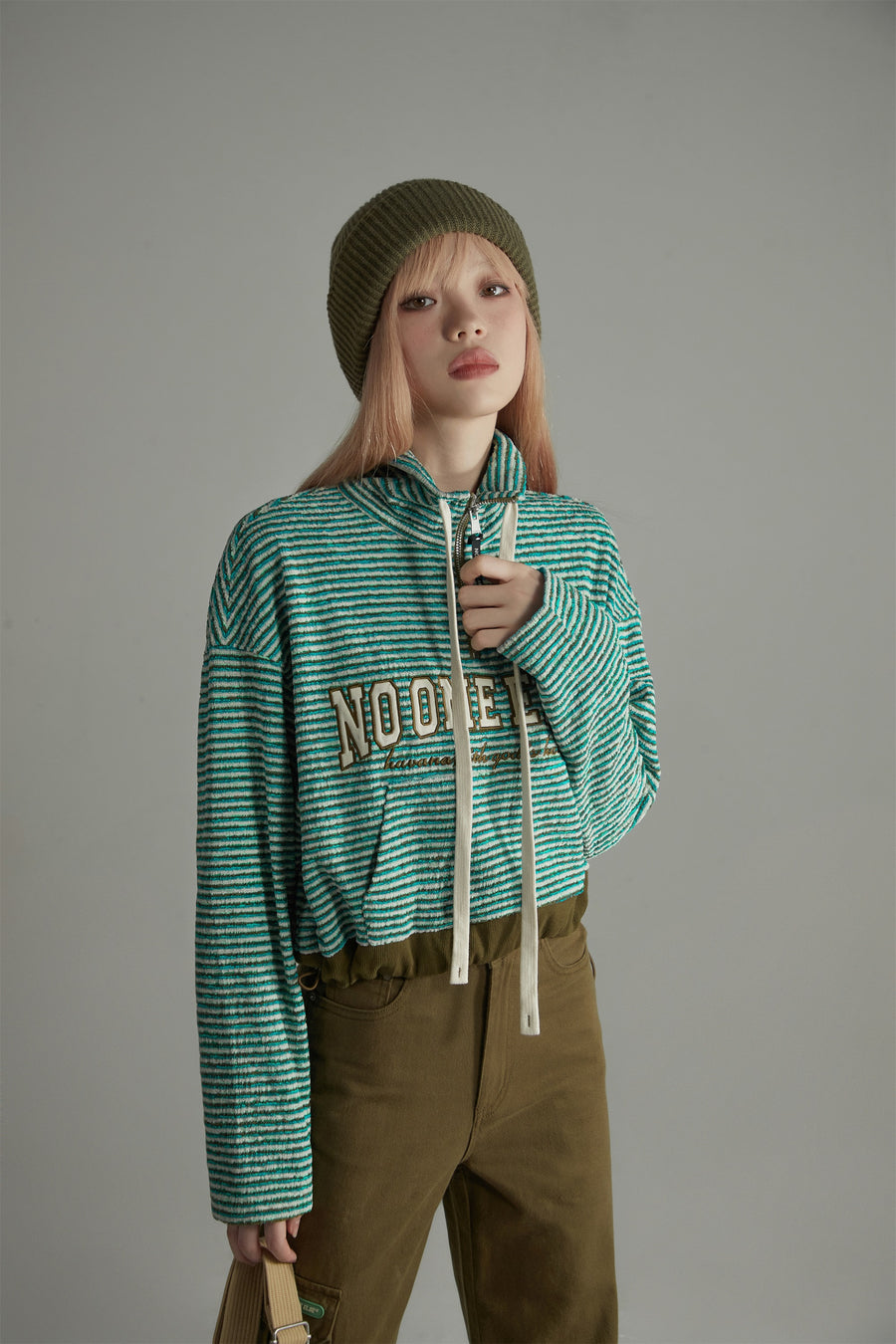 CHUU Half Zip-Up Stripe T-Shirt