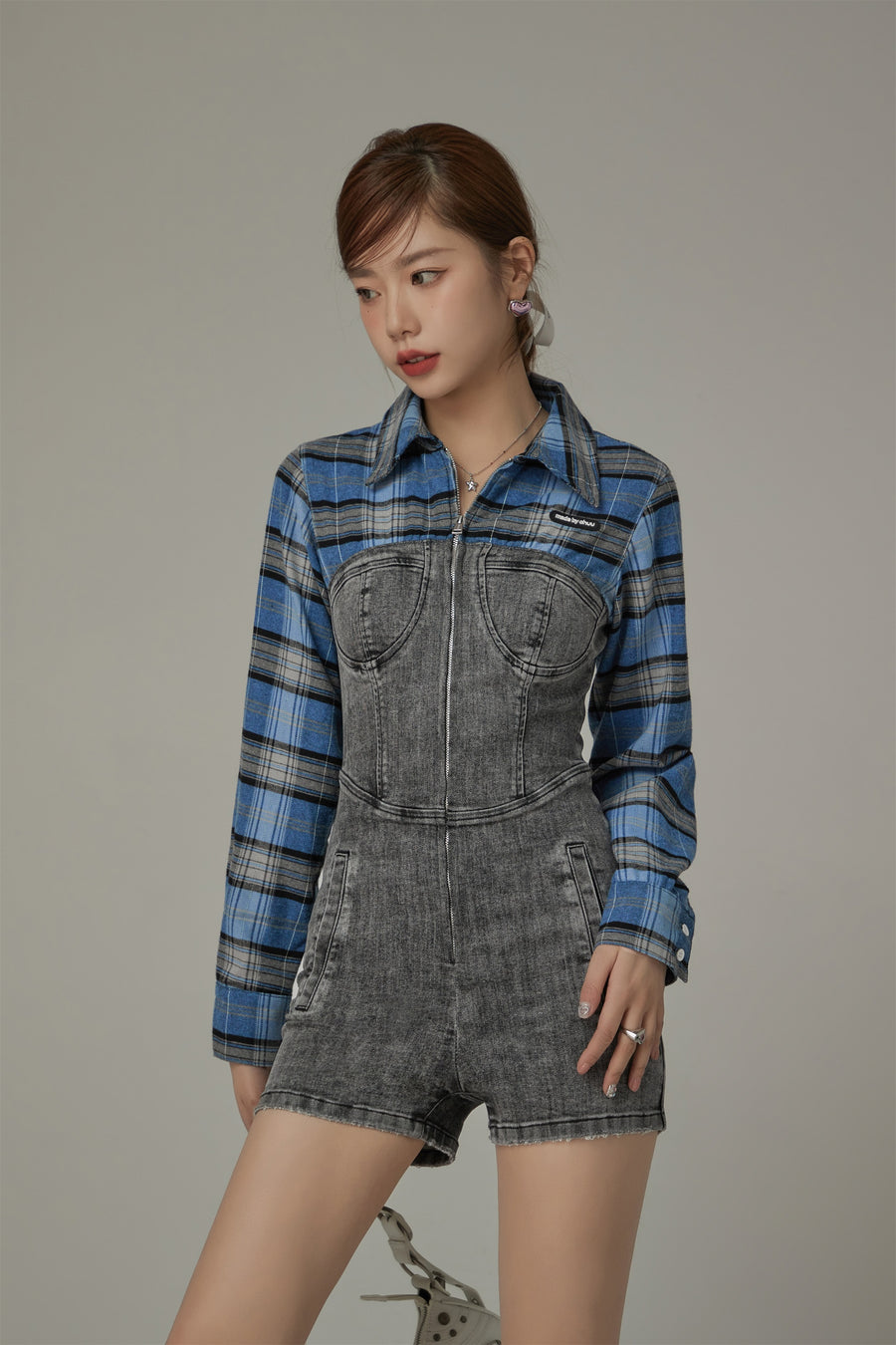 CHUU Butterfly Check Shirt Short Romper