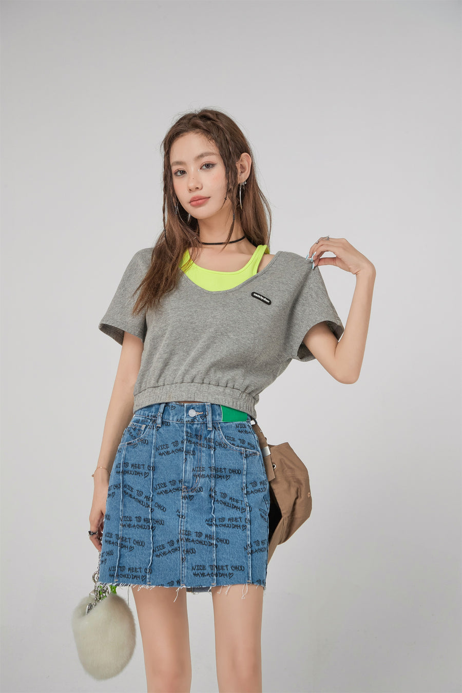 CHUU Two-Layer Crop Sport Top