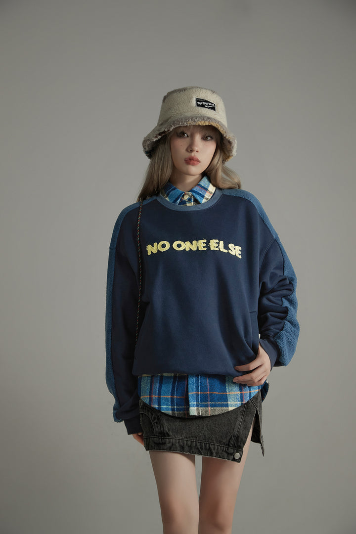 Round Collar Front Pocket Sweatshirt