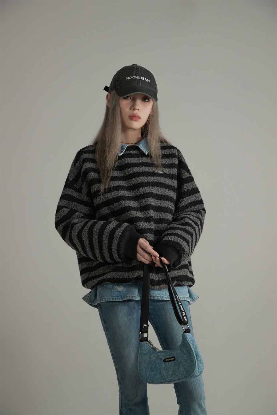 CHUU Striped Loose-Fit Sweatshirt