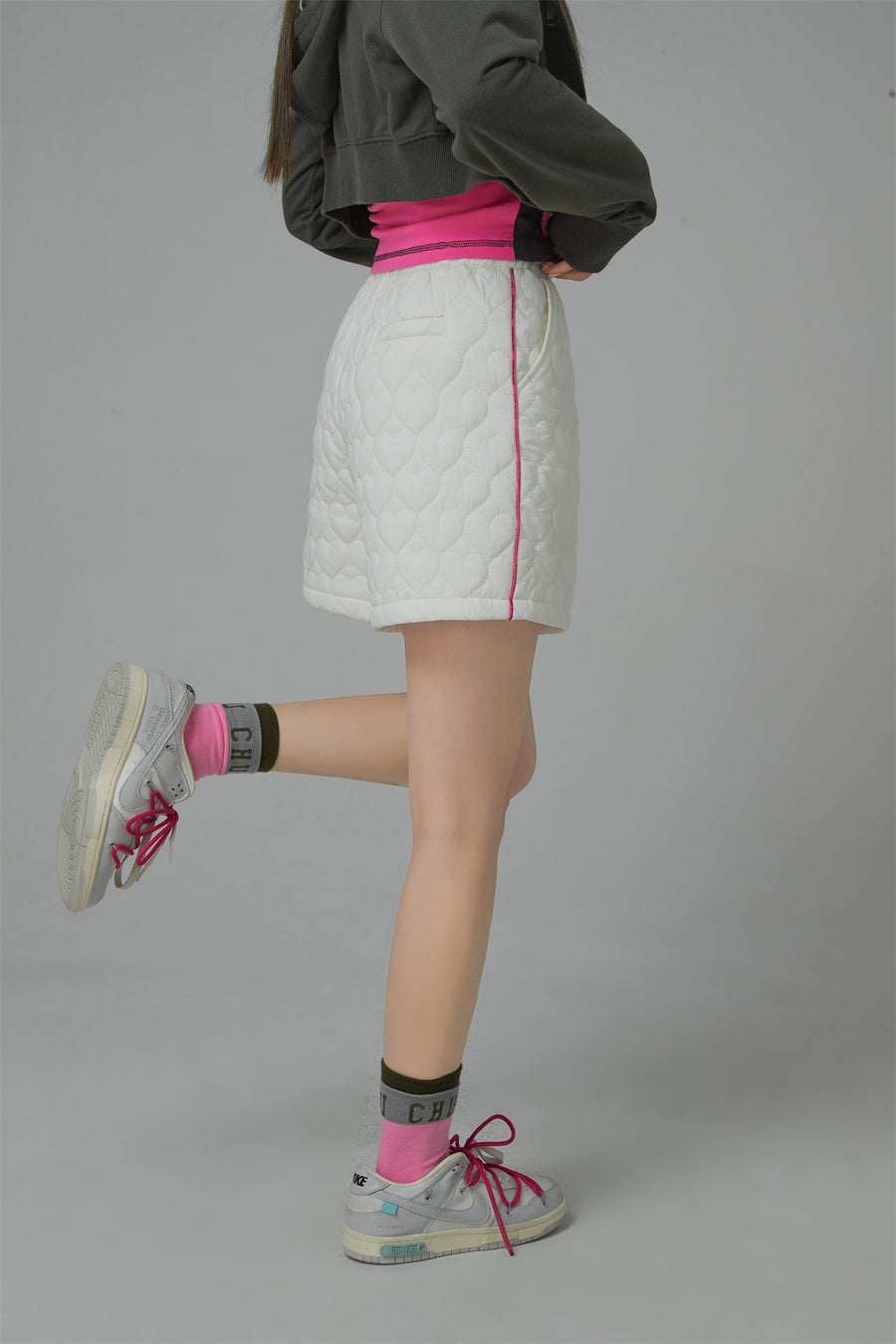 CHUU Trouble Maker String Quilted Shorts