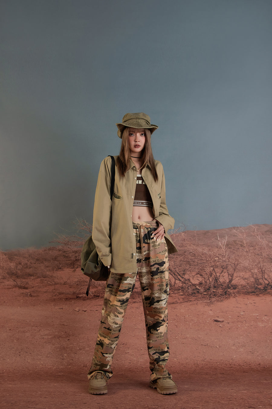 CHUU Loose Vintage Camouflage Pocket Jacket