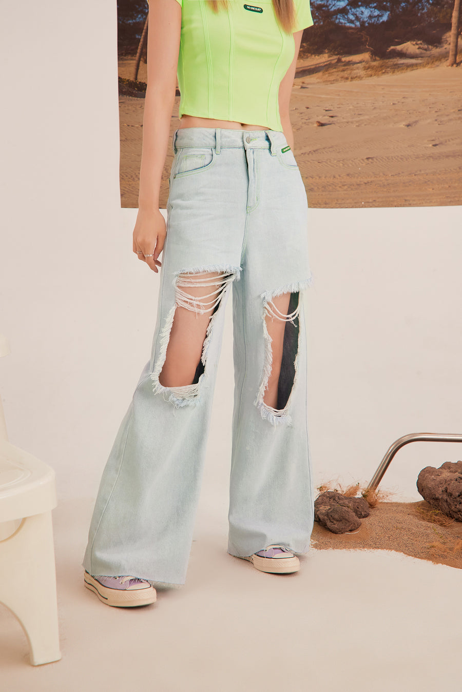 CHUU Damaged Wide Straight Jeans