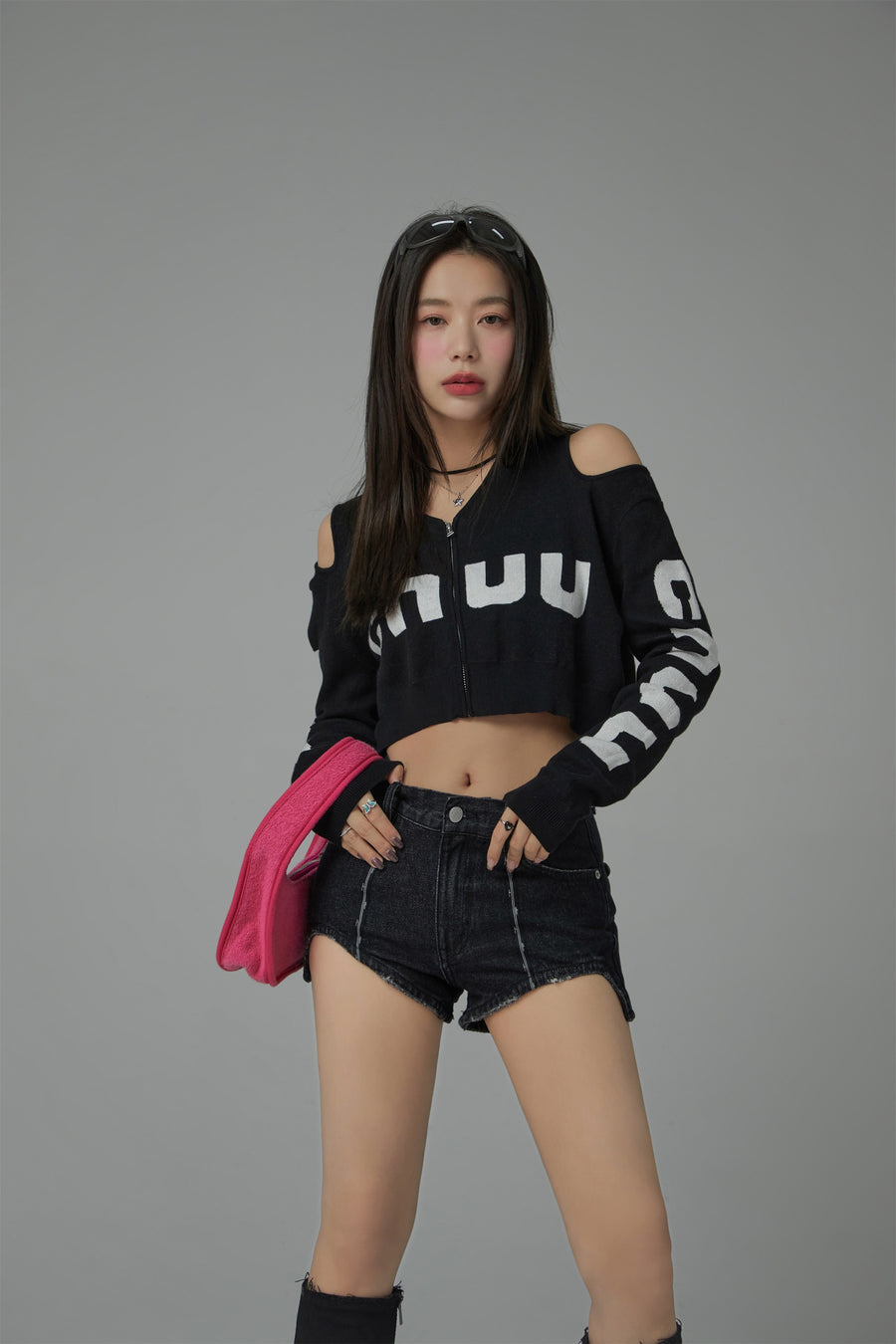 CHUU Shoulder Cut Out Crop Zip-Up