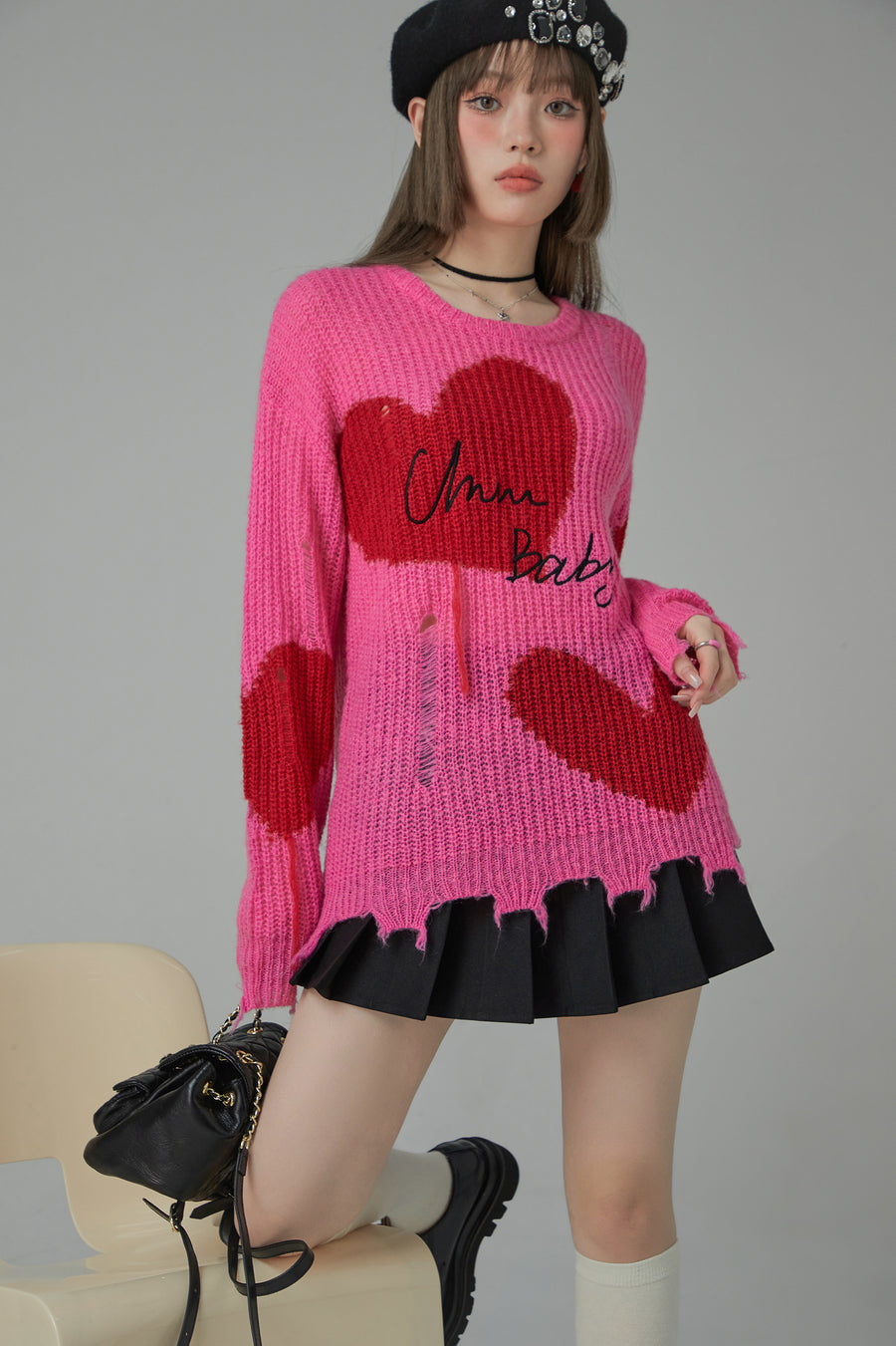 CHUU Distressed Heart Loose Fit Sweater