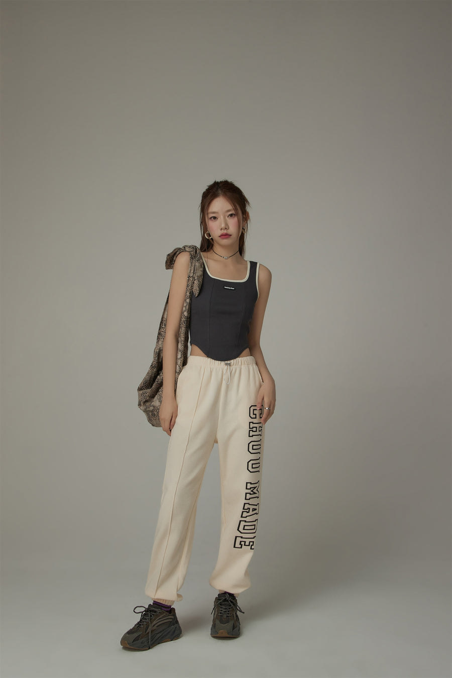 CHUU Chuu Made Logo Jogger Pants