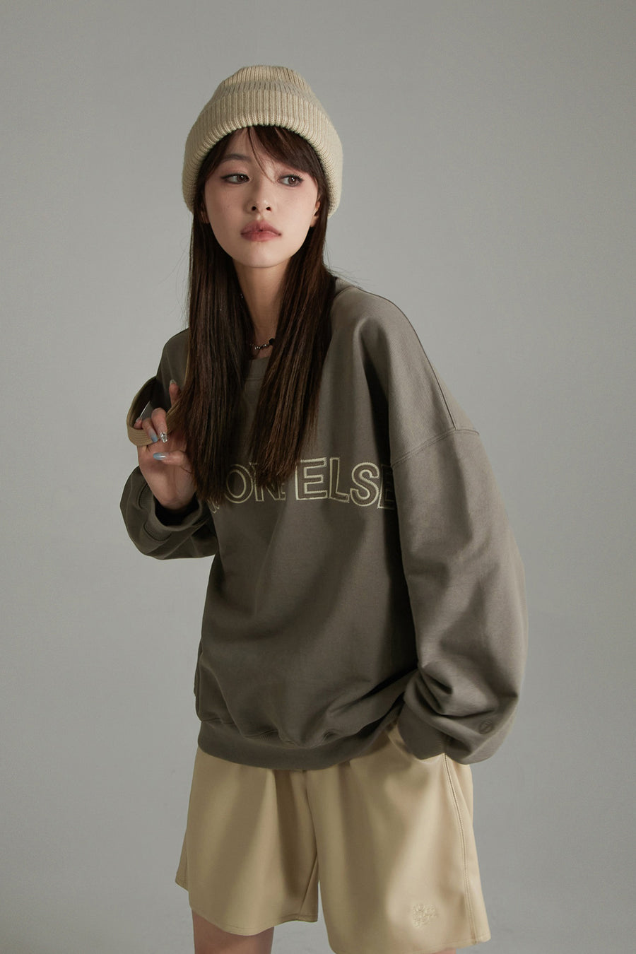 CHUU Noe Logo Printed Loose Fit Hoodie