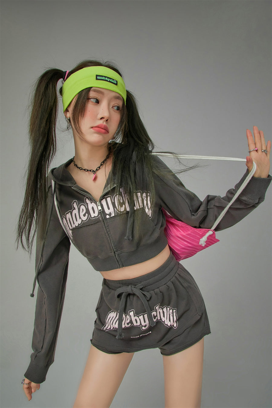 CHUU Cute Sport Crop Hoodie