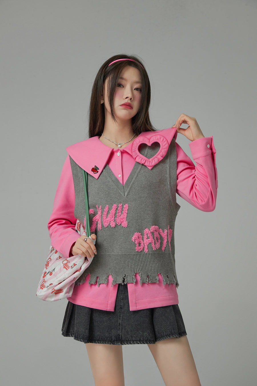 CHUU My Heart Is Pounding Knit Vest