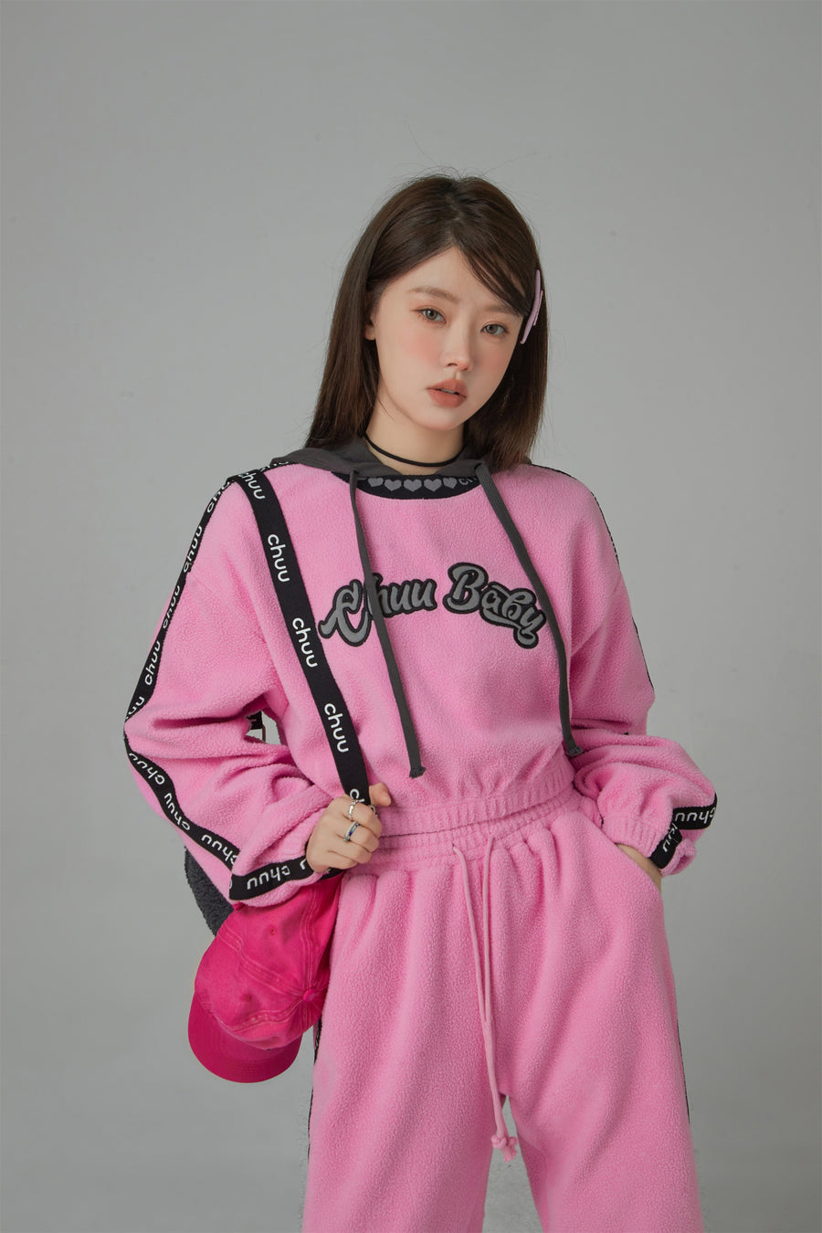 CHUU Harleys In Hawaii Heart Collar Cropped Sweatshirt