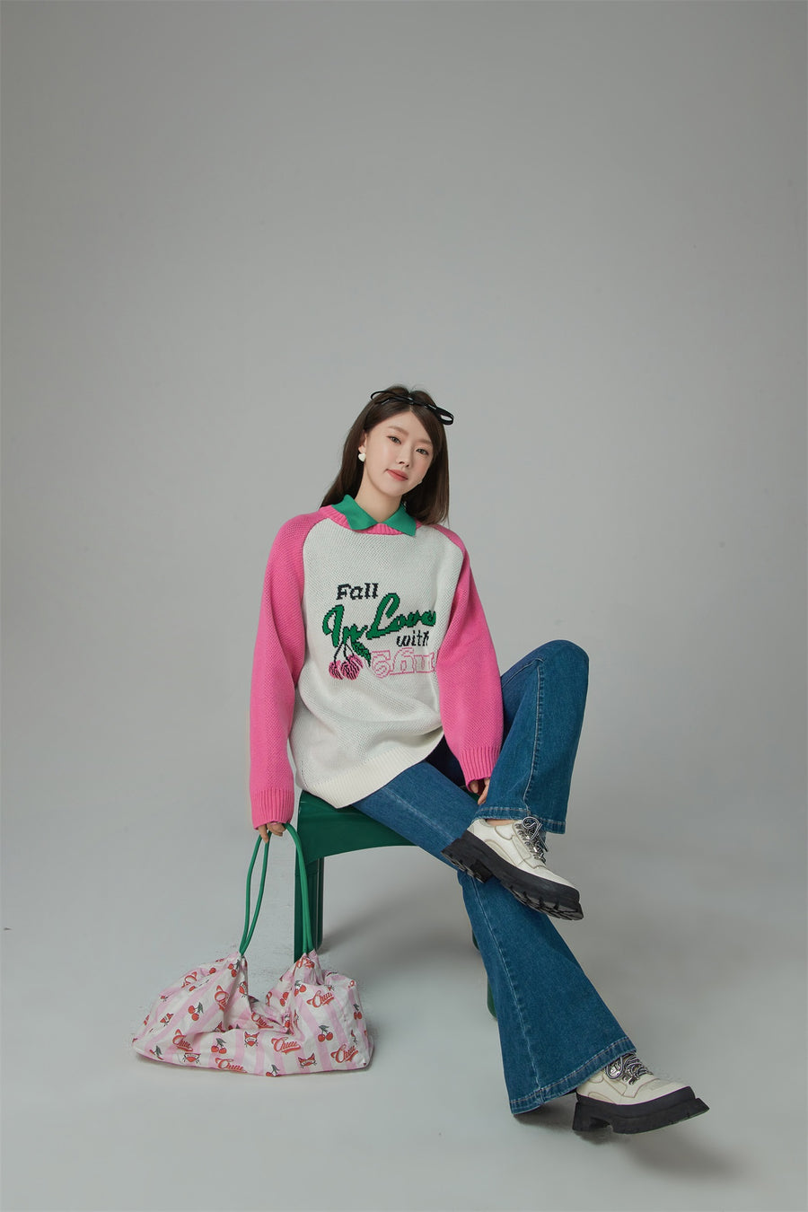 CHUU Fall In Love With You Knit Sweater