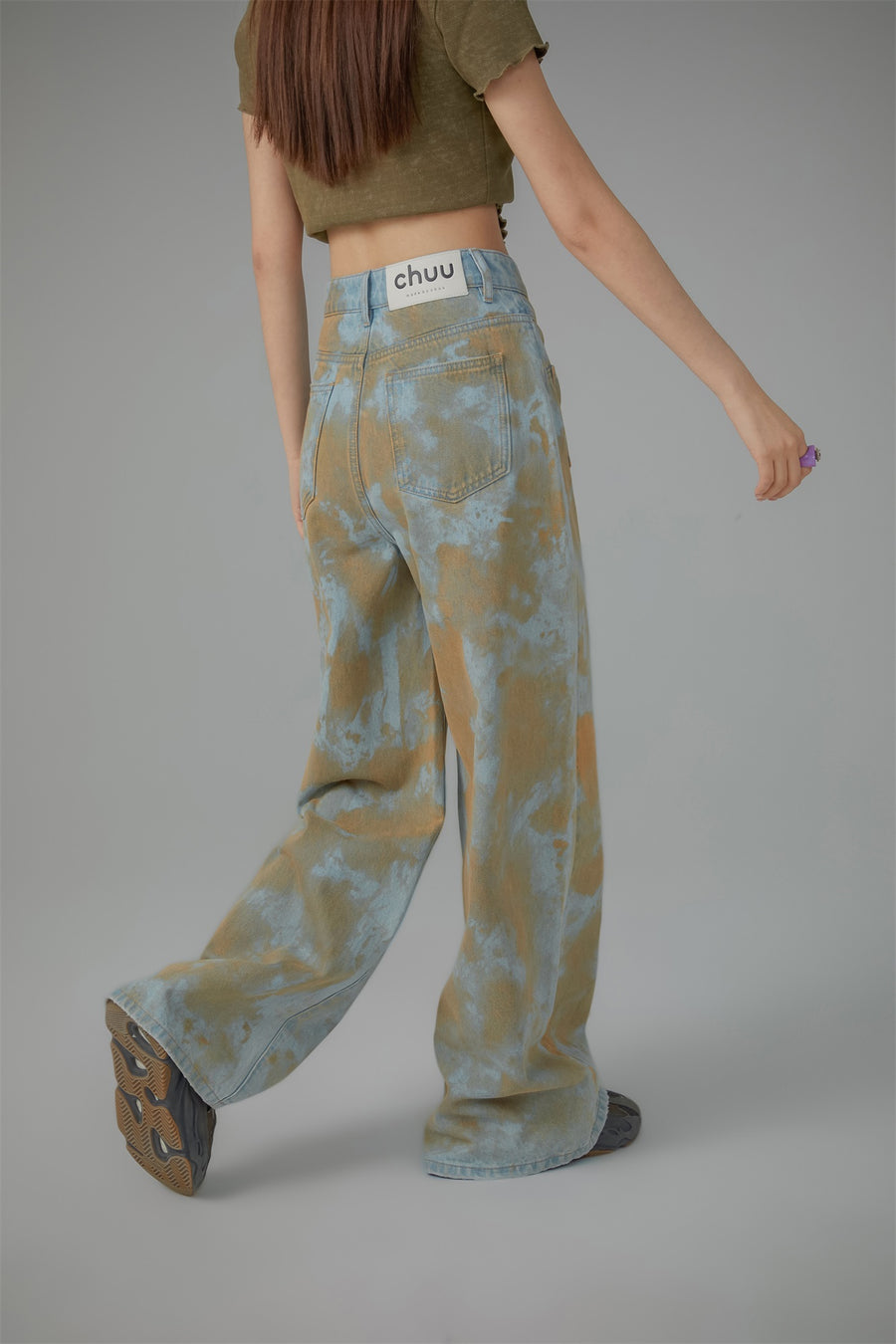 CHUU Printed Wide Denim Jeans