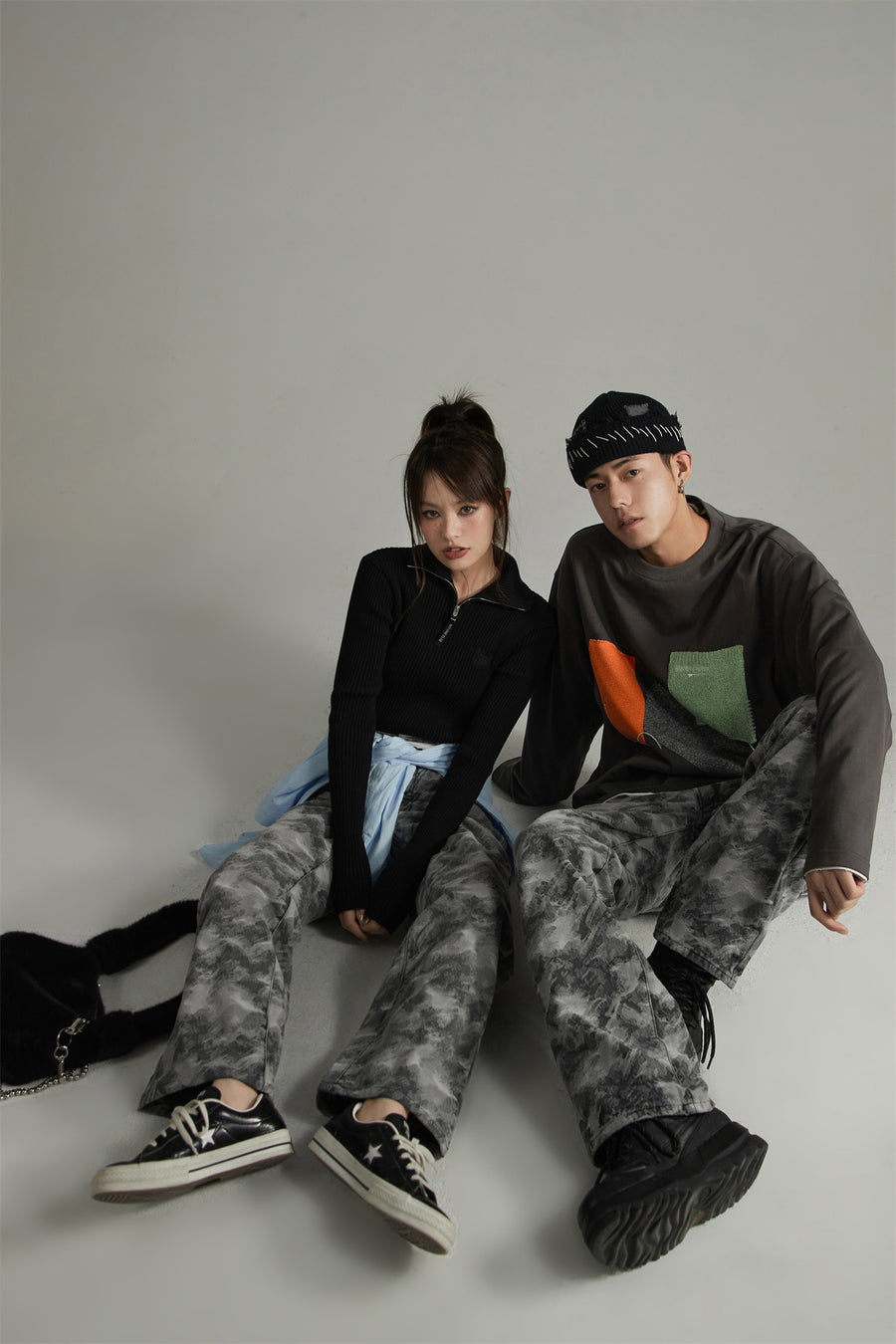 CHUU Cameo Printed Jeans Pants