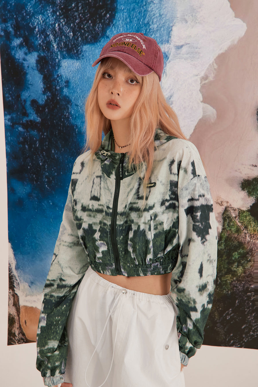 CHUU Pixel Resolution Crop Jacket