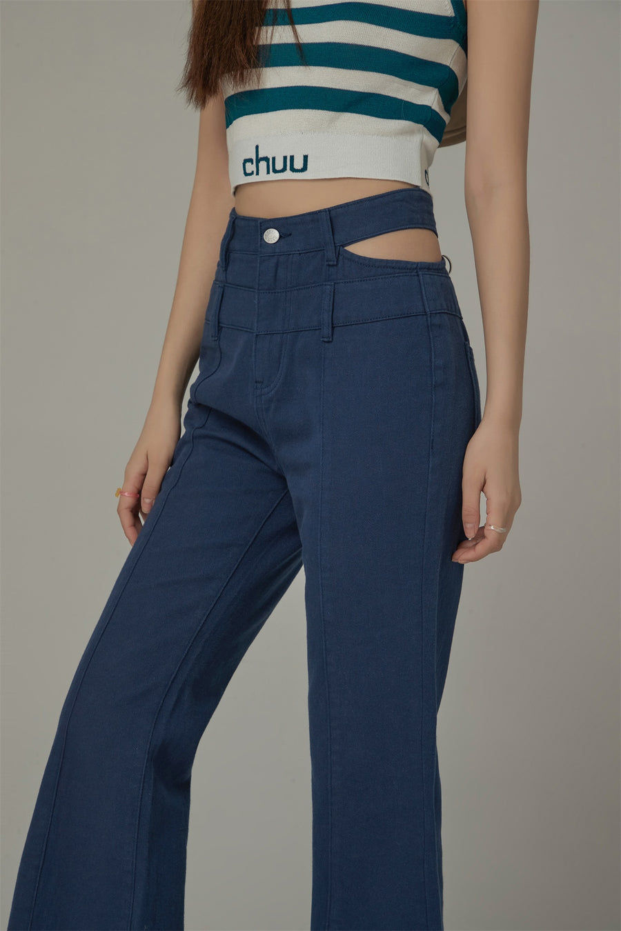 CHUU Side And Front Slits Bootcut Pants