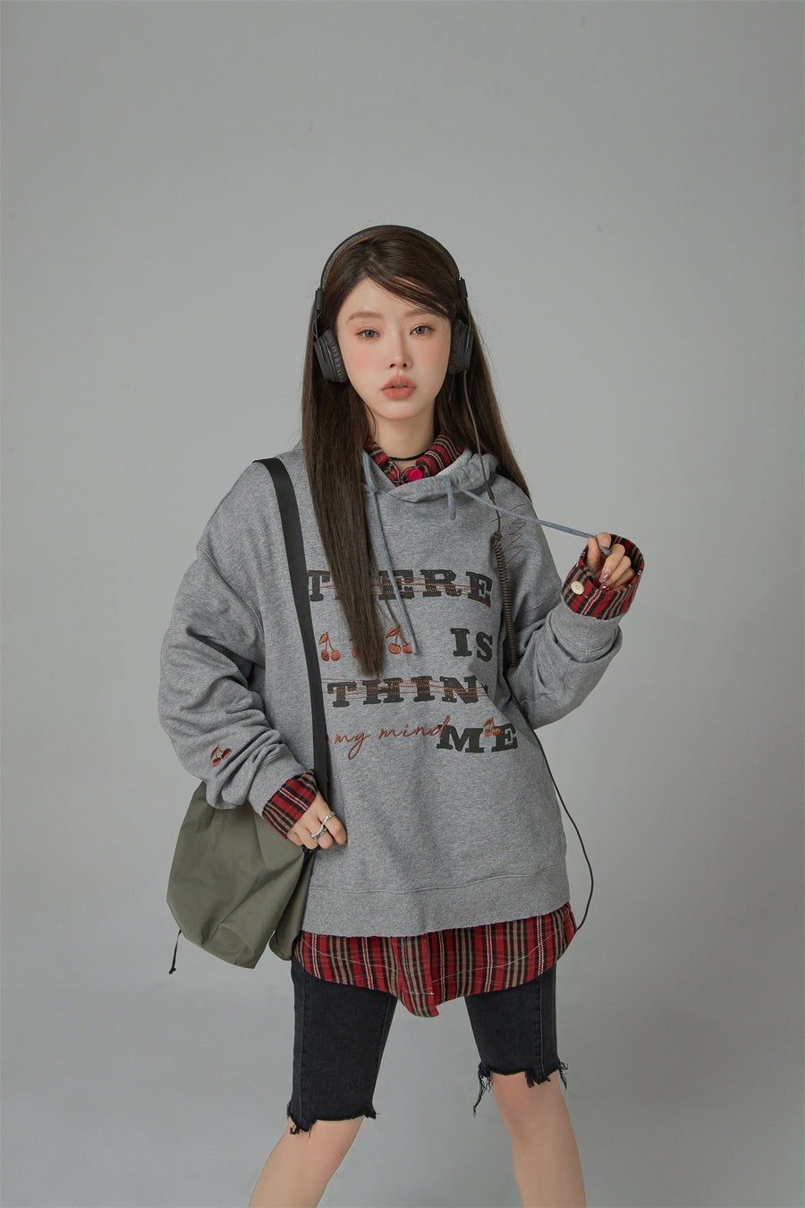 CHUU A Little Bit Extra Cherry Overfit Hoodie