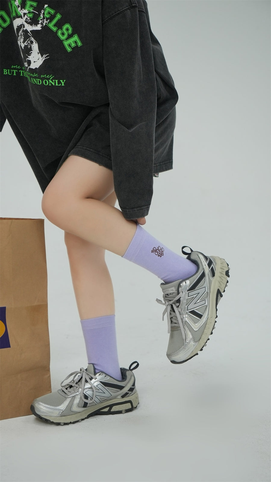 CHUU Calligraphy Ankle Socks