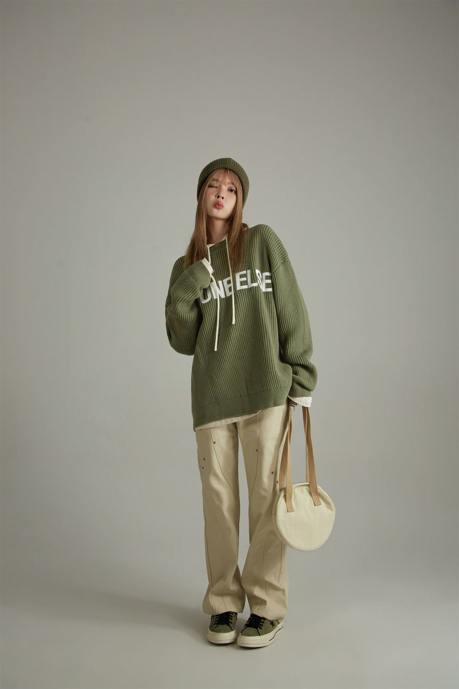 CHUU Noe Lettering Knit Sweater