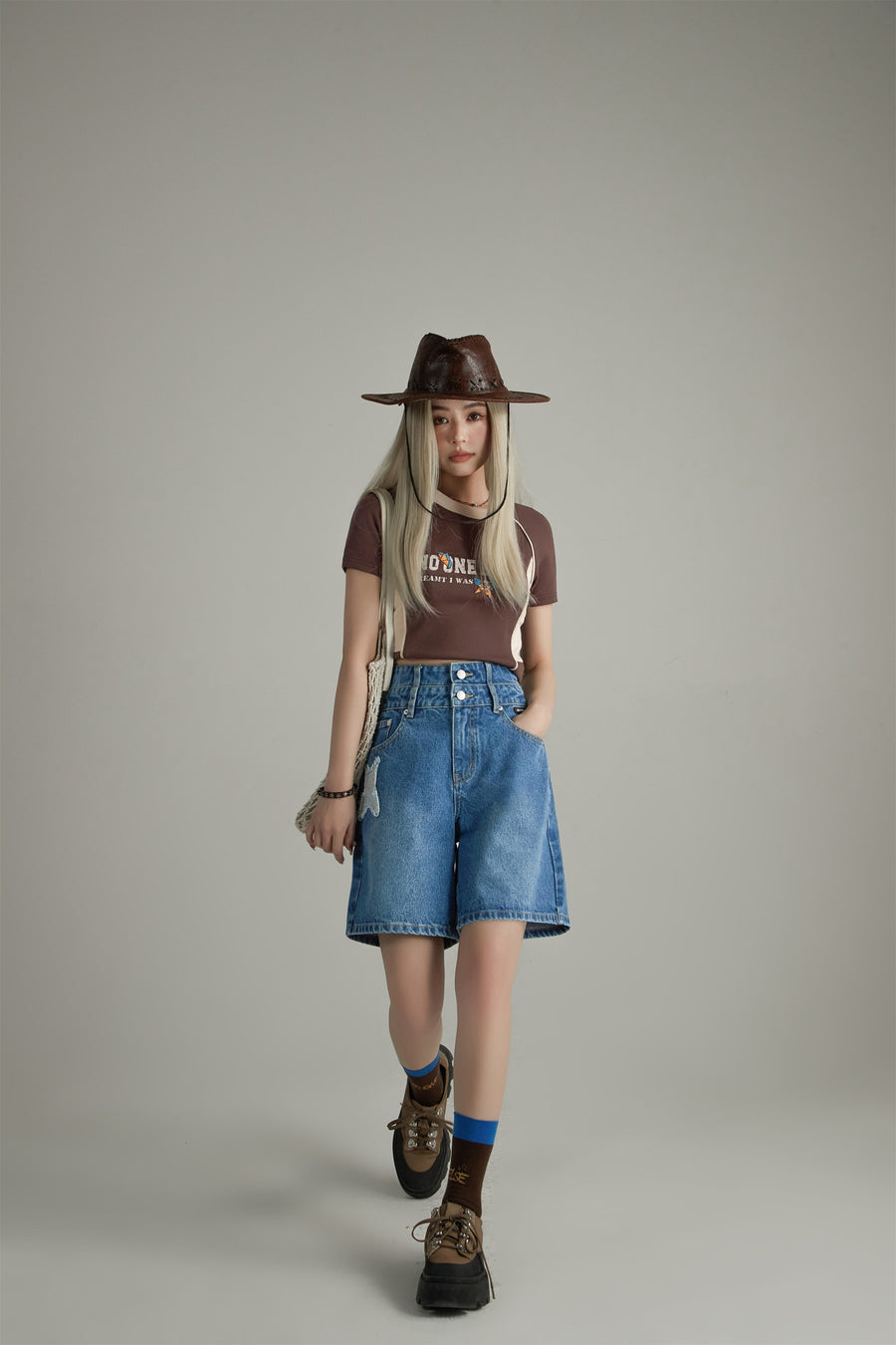 CHUU Wide Denim Shorts