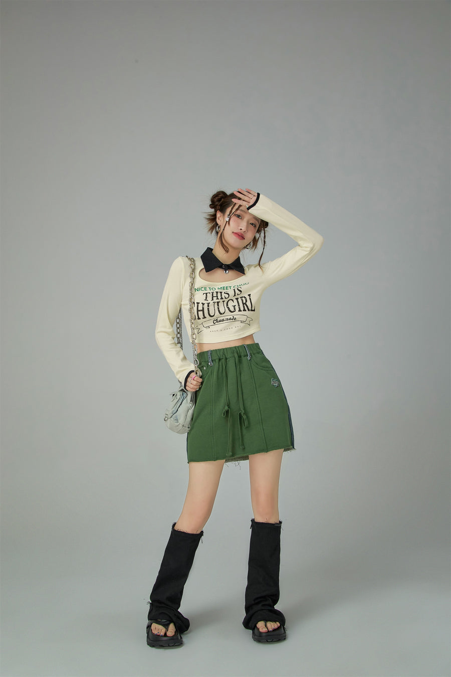 CHUU Chuu Girl Cut Out Collar Crop Top