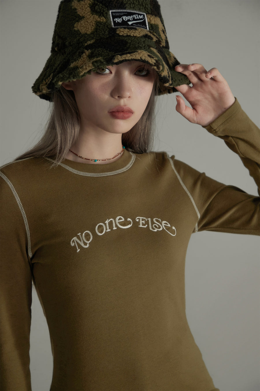 CHUU Noe Simple Round T-Shirt