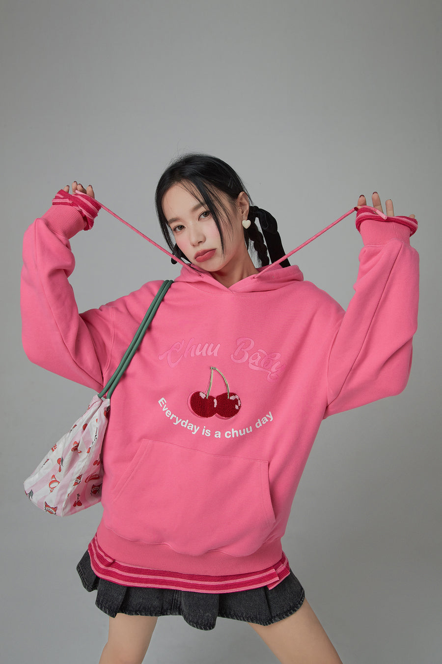 CHUU Cherry Loose Fit Hoodie