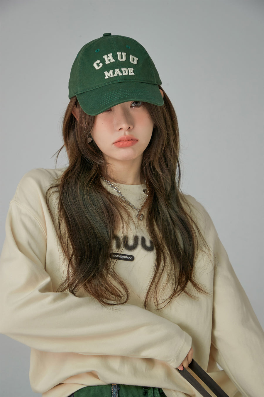 CHUU Blurry Long-Sleeved Sweatshirt