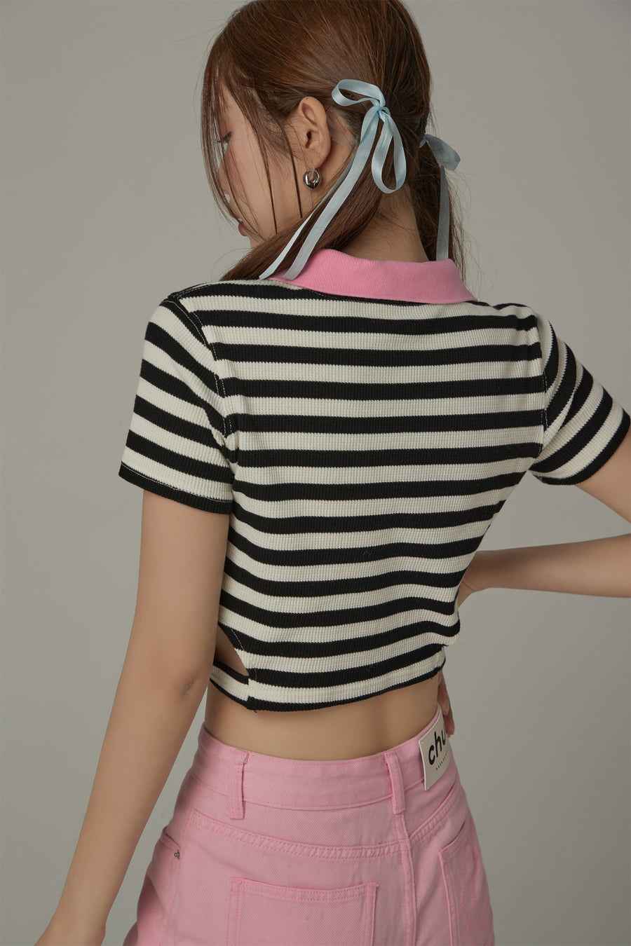 CHUU Striped Side Cut Out Cropped T-Shirt