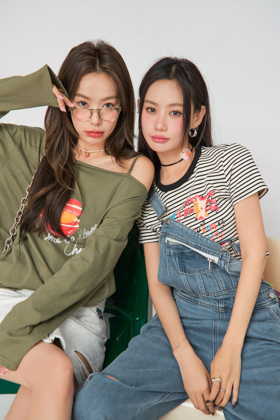 CHUU The Apple Of My Eye Loosefit Top