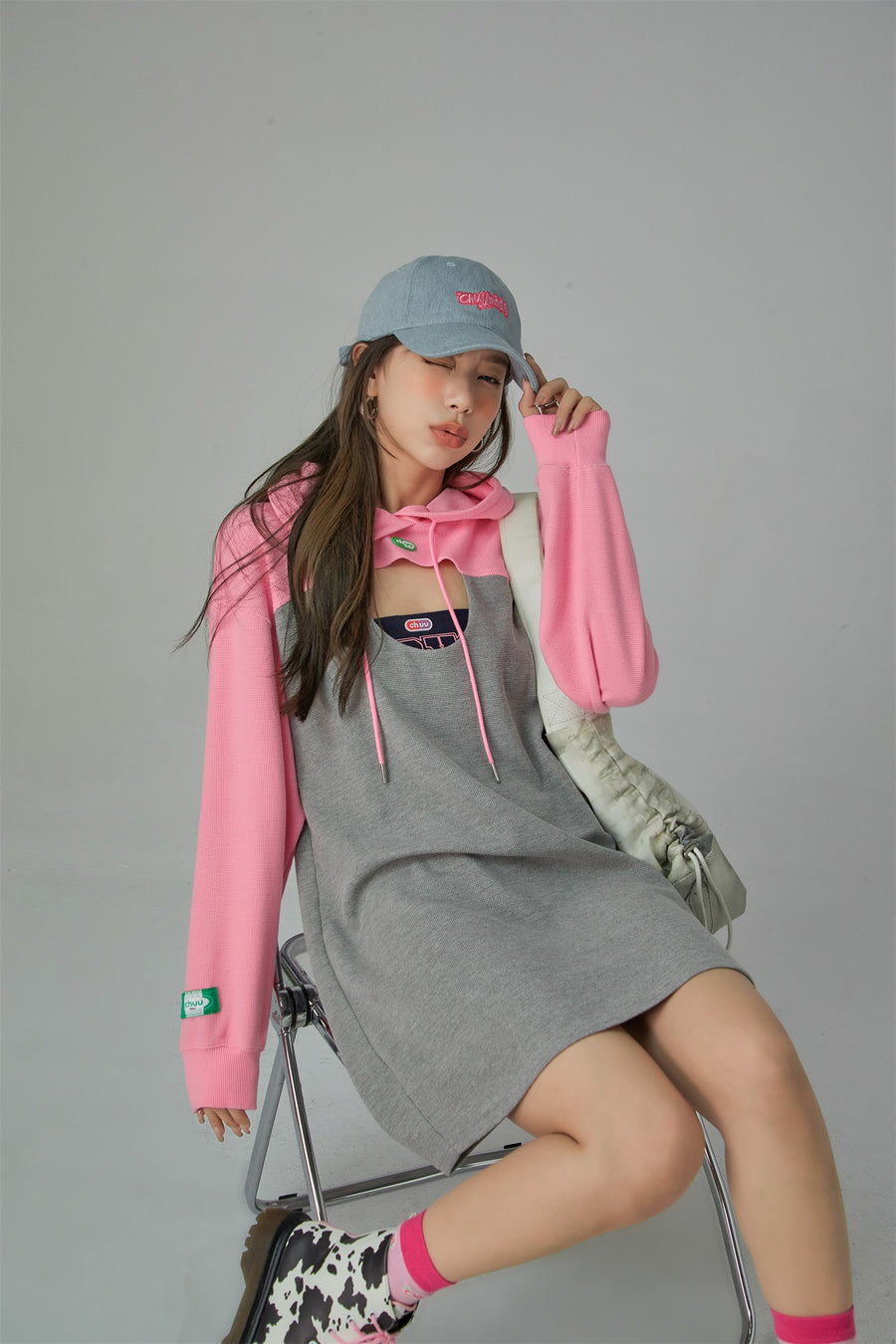 CHUU Front Keyhole Hooded Dress