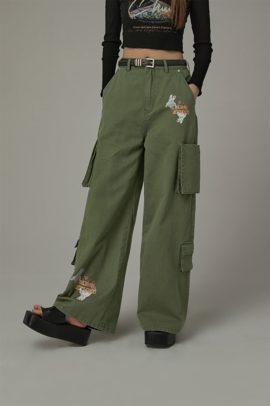 CHUU Wide Cargo Pants