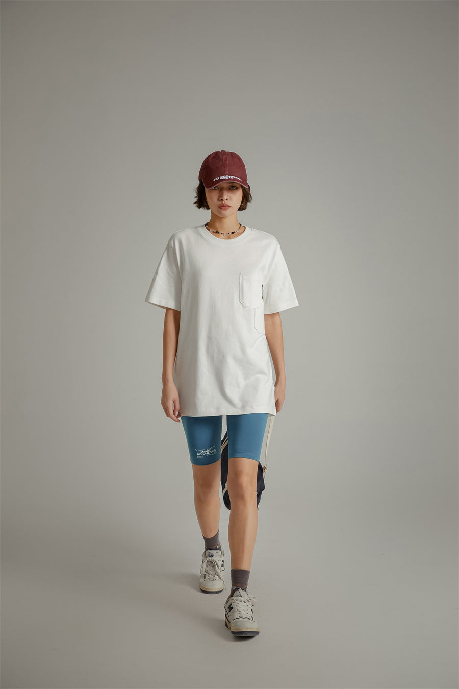 CHUU Front Pocket Oversized T-Shirt