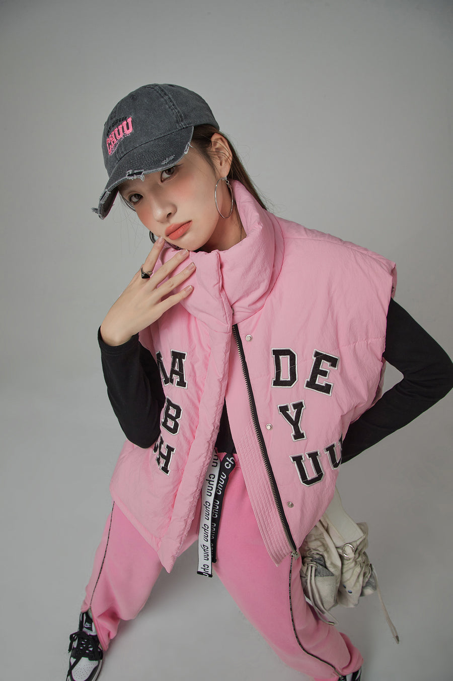 CHUU Made By Chuu Embroidered Wide Vest