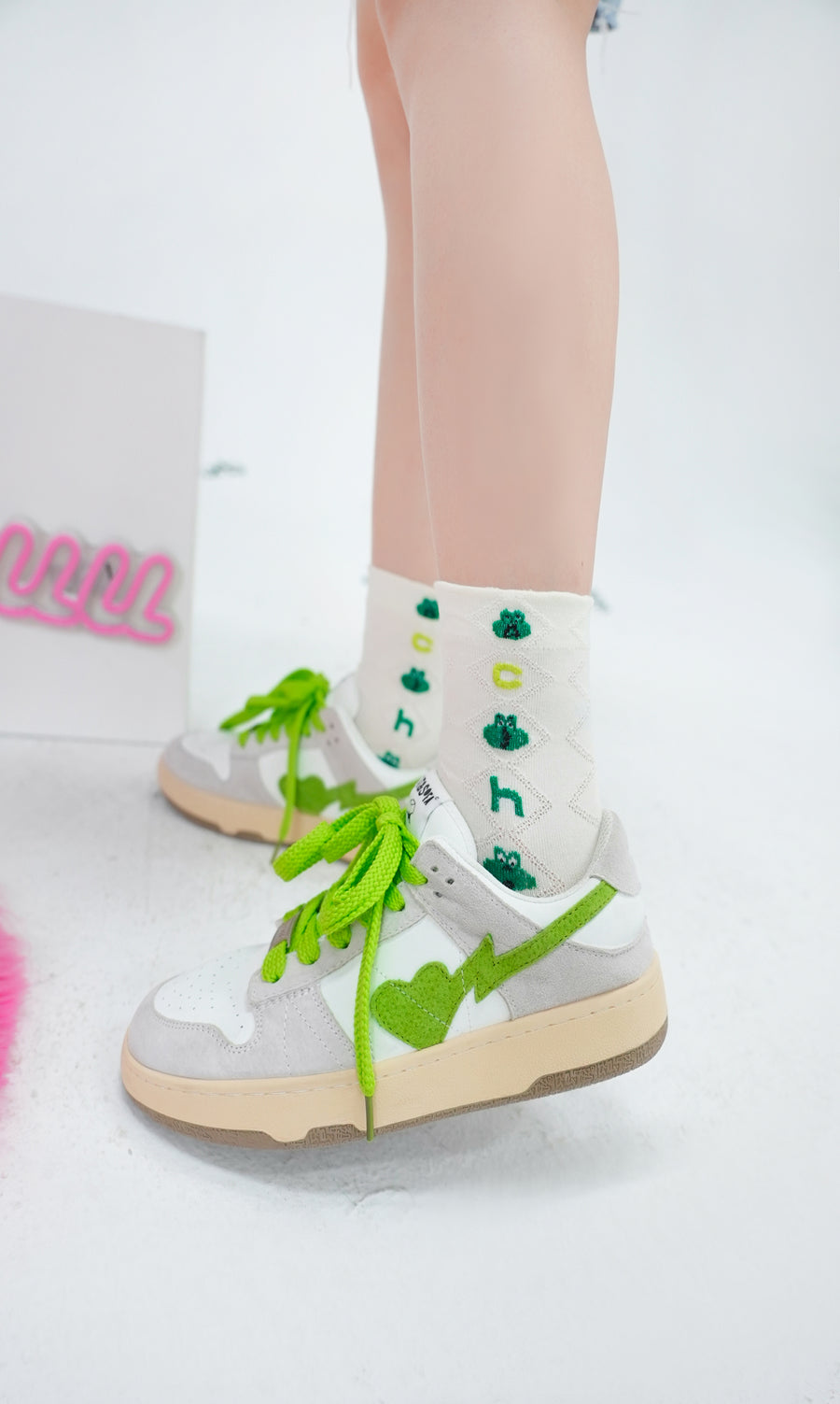 CHUU Lovely Fruit And Frog Ankle Socks