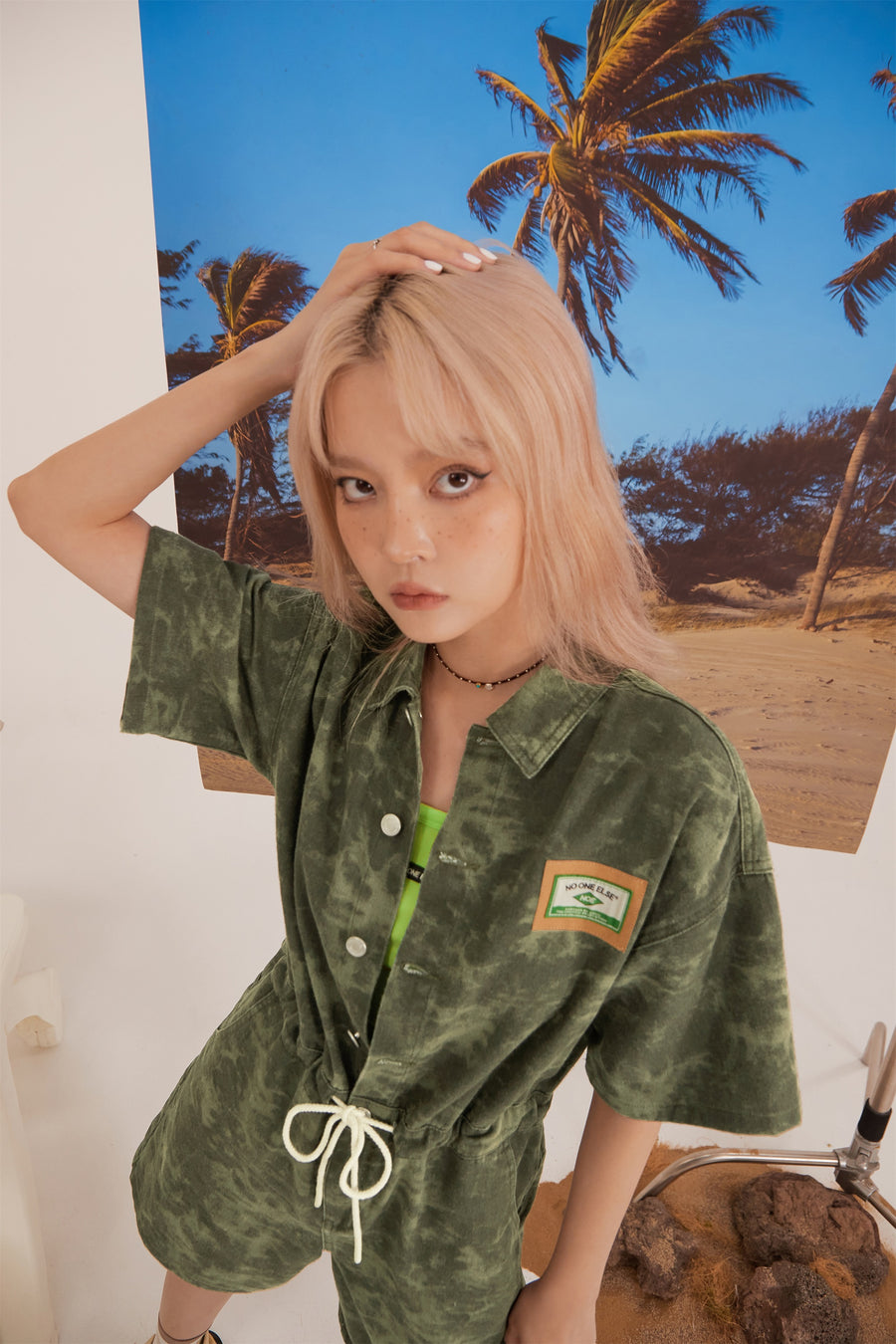 CHUU Cameo Short-Sleeved Shorts Jumpsuit