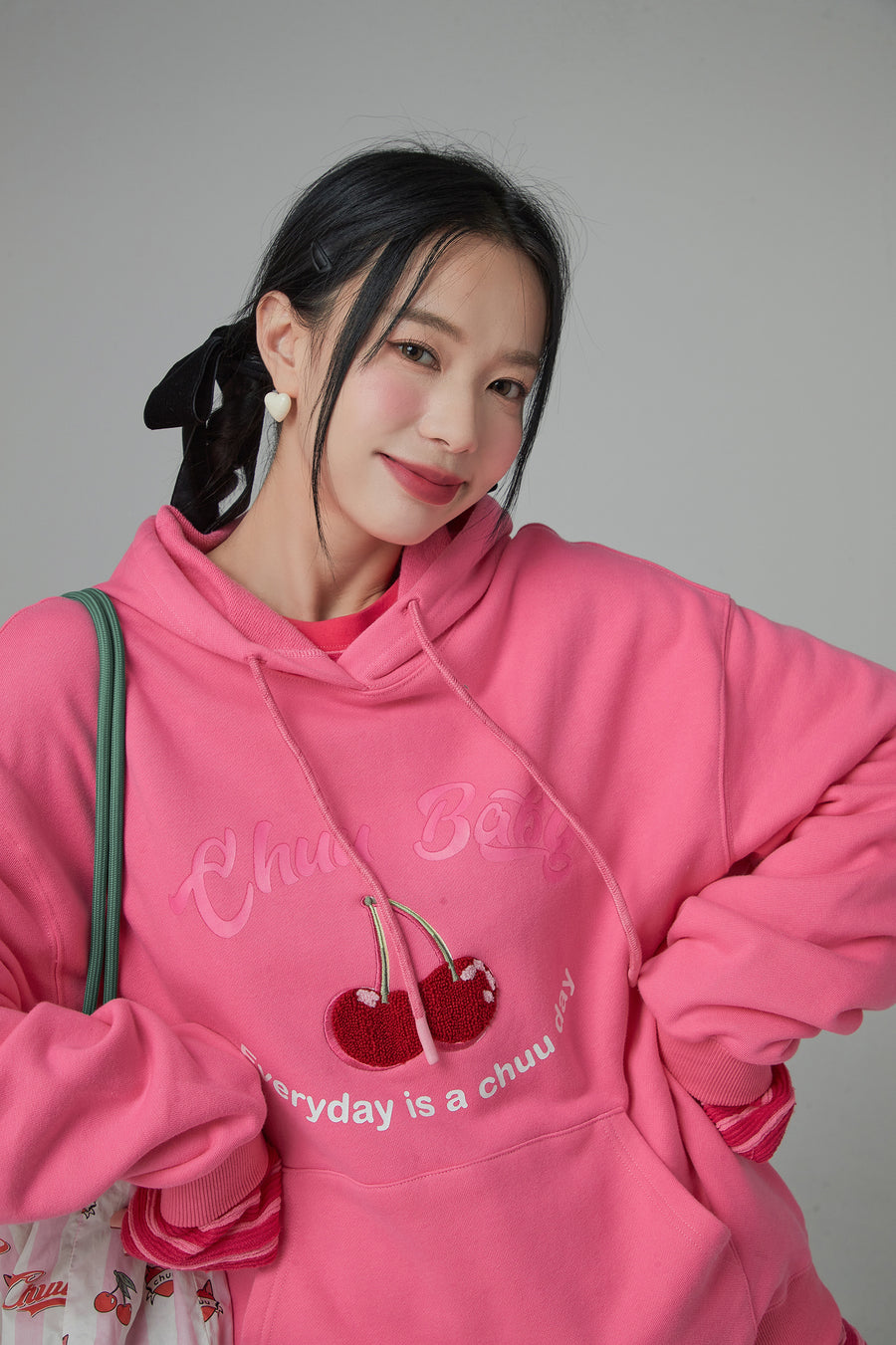 CHUU Cherry Loose Fit Hoodie